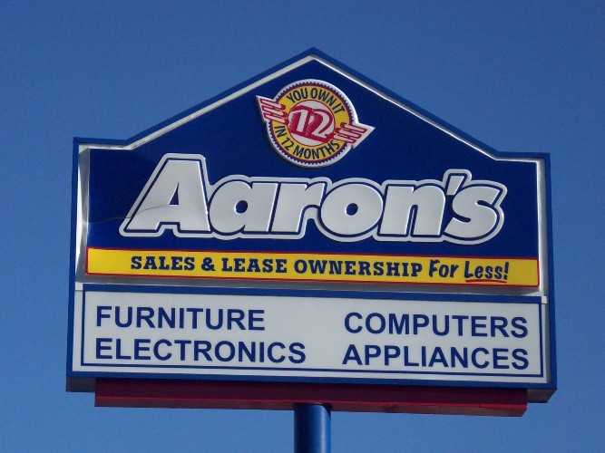 Pylon (Free Standing Sign)